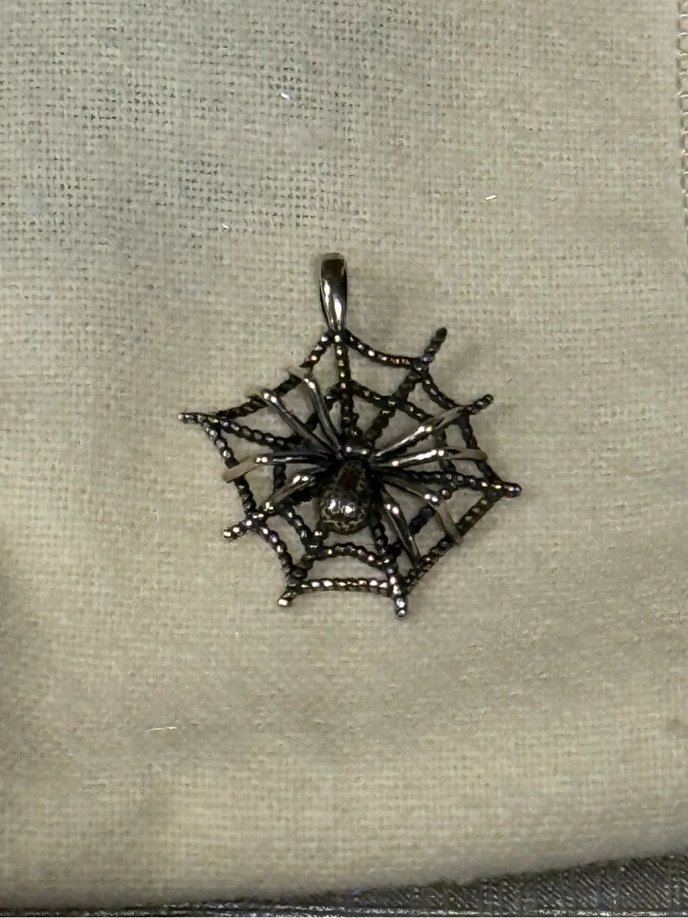 Arrok intricate spider